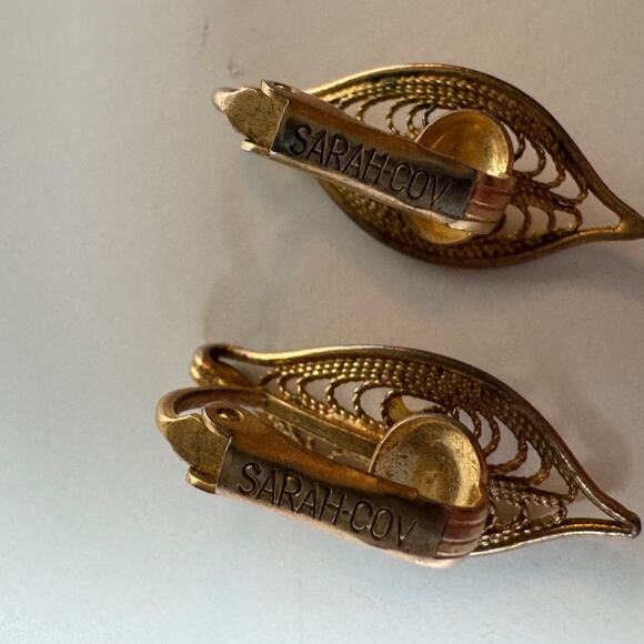 Sarah Cov Vintage Earrings Gold Pearl Clip Dangle Quiet Luxury Old Money Classic - Picture 5 of 7